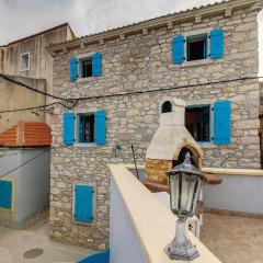 Awesome Apartment In Susak With 1 Bedrooms And Wifi