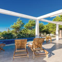 One-Bedroom Apartment In Vir