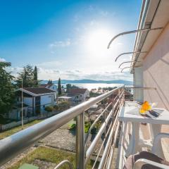 Lovely Apartment In Sveti Filip I Jakov
