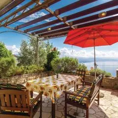 2 Bedroom Amazing Apartment In Kolavici