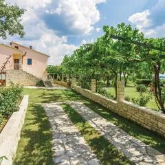 2 Bedroom Amazing Apartment In Kanfanar