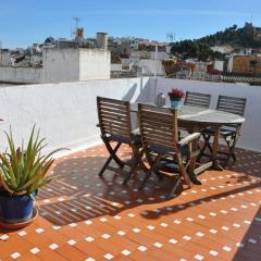 Quirky townhouse with a seaview roof terrace