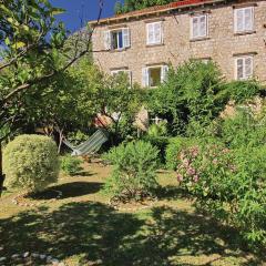 Cozy Home In Zaton Veliki With Kitchen