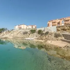 1 Bedroom Awesome Apartment In Vlasici