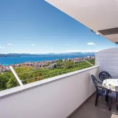 1 Bedroom Cozy Apartment In Crikvenica