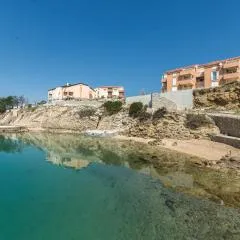 Stunning Apartment In Vlasici With Wifi