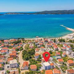 Cozy Apartment In Brodarica With Wifi