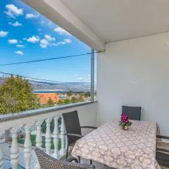 2 Bedroom Cozy Apartment In Silo