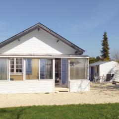 Lovely Home In Bernieres-sur-mer With Kitchenette