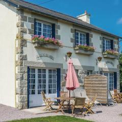 Two-Bedroom Holiday Home In Saint Cast Le Guildo