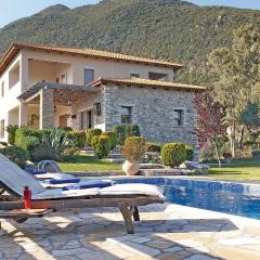 Beautiful Home In Skaloma Nafpaktos With 4 Bedrooms, Wifi And Outdoor Swimming Pool