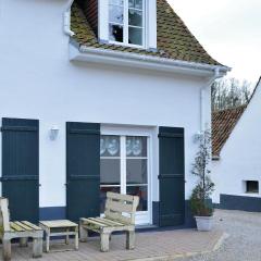 Cozy Apartment In Alette With Wifi