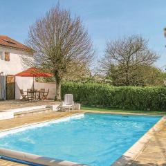 Stunning Home In Lhermenault With 3 Bedrooms, Outdoor Swimming Pool And Heated Swimming Pool