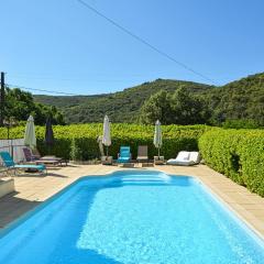 Awesome Home In Les Salles Du Gardon With 3 Bedrooms, Wifi And Private Swimming Pool
