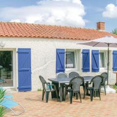 Nice Home In St Urbain With 1 Bedrooms And Wifi