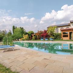 Stunning Apartment In Sacile -pd- With Wifi, Outdoor Swimming Pool And Swimming Pool