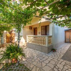 Stunning Apartment In Zadar With Wifi