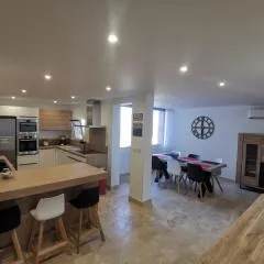Grand T3 85 m2 situé à 15 min à pied des plages