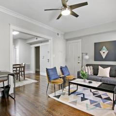 Comfy and Chic 2BR Apt close to Shops - Sunnyside 2F