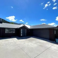 32 Rutherford Crescent