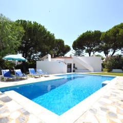 Delightful single-storey villa, private pool, free air conditioning and wifi