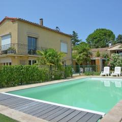 Pretty villa with pool and jacuzzi in Carcassonne