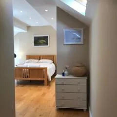 2 Bed Rural cottage between the mountains and Sea in West Wales