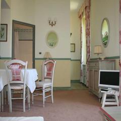 Romantic Château Stay Rhône