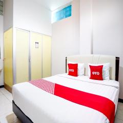 OYO Flagship 90890 Bratang Gede Residence