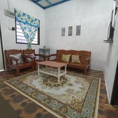 HOME2STAY CHE MAIL 1 KUALA ROMPIN