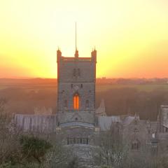 St Davids Gin & Kitchen - The Cathedral Villas