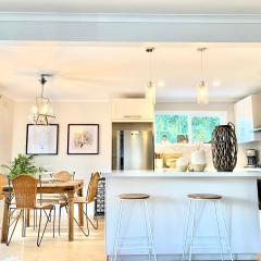Rosebud Lovely House - Mornington Peninsula 3 BR holiday house - Jacuzzi - BBQ - Basketball ring - Beach - Hot springs