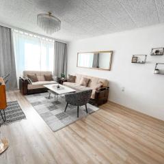 Best Rated Central Apartment Vienna - AC, WiFi, 24-7 Self Check-In, Board games, Netflix, Prime