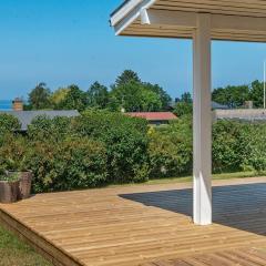 6 person holiday home in Allingåbro-By Traum