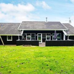 10 person holiday home in Nordborg-By Traum