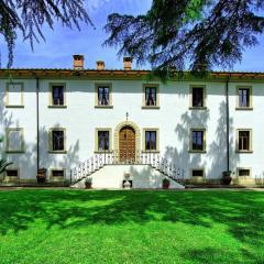Villa Capolona by PosarelliVillas