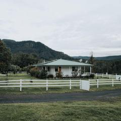 The Hamilton Kangaroo Valley