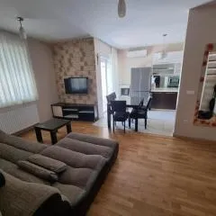 APARTMAN DOKOZA FREE PARKING