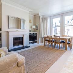 Homely 2 Bedroom Victorian Apartment in Hampstead