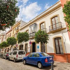 Amazing Apartment In Sevilla With Kitchen