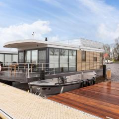 Houseboat 'Elysium' met eigen aanlegsteiger Sneek - Offingawier