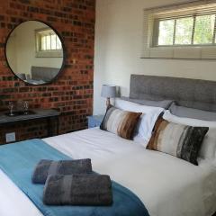 Bushbaby Cottage in Hartbeespoort