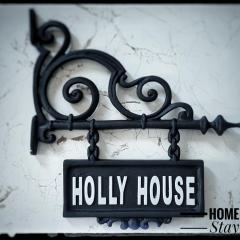 Holly House Homestay