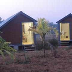 Room in Farmhouse - Dandeli - Aura Jungle Stay