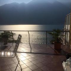 Lago Maggiore- Casa Roccia-Ferienwohnung in Pino sulla Sponda