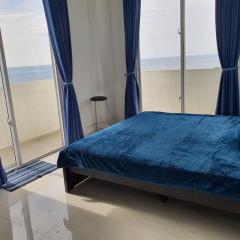 New 2 bedroom apartment, 100m away from the beach