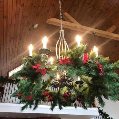 Lake views galore from balconies right on the lake and drought-proof deep water