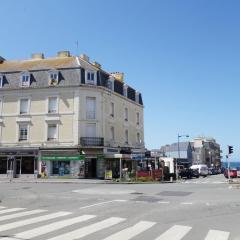 Apartment Le Continental by Interhome