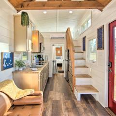 Daingerfield Tiny Home with Shared Dock and Lake View!