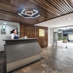 Casa Hotel Solare de la 70